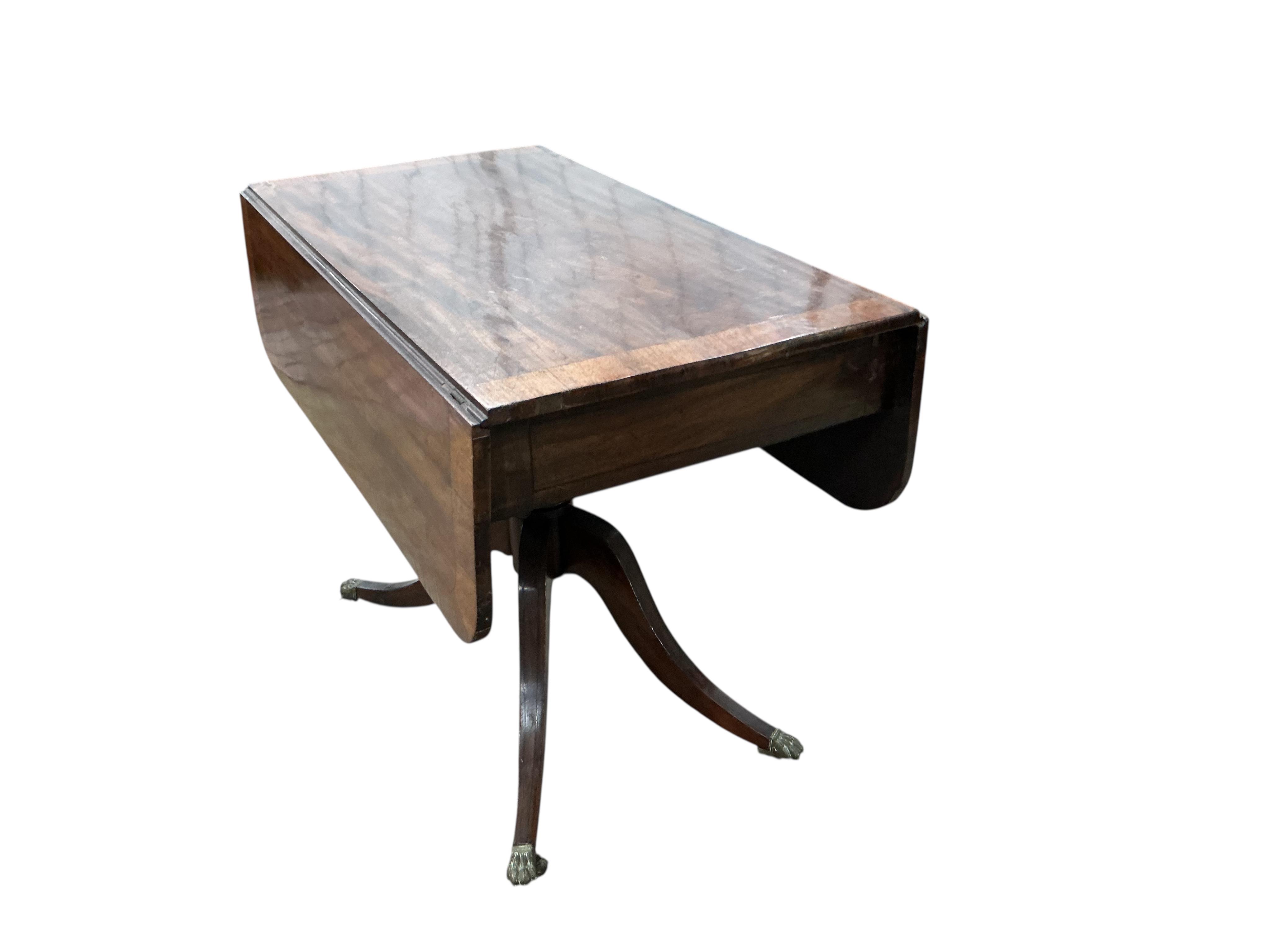 A Regency mahogany Pembroke breakfast table, width 91cm, depth 51cm, height 71cm